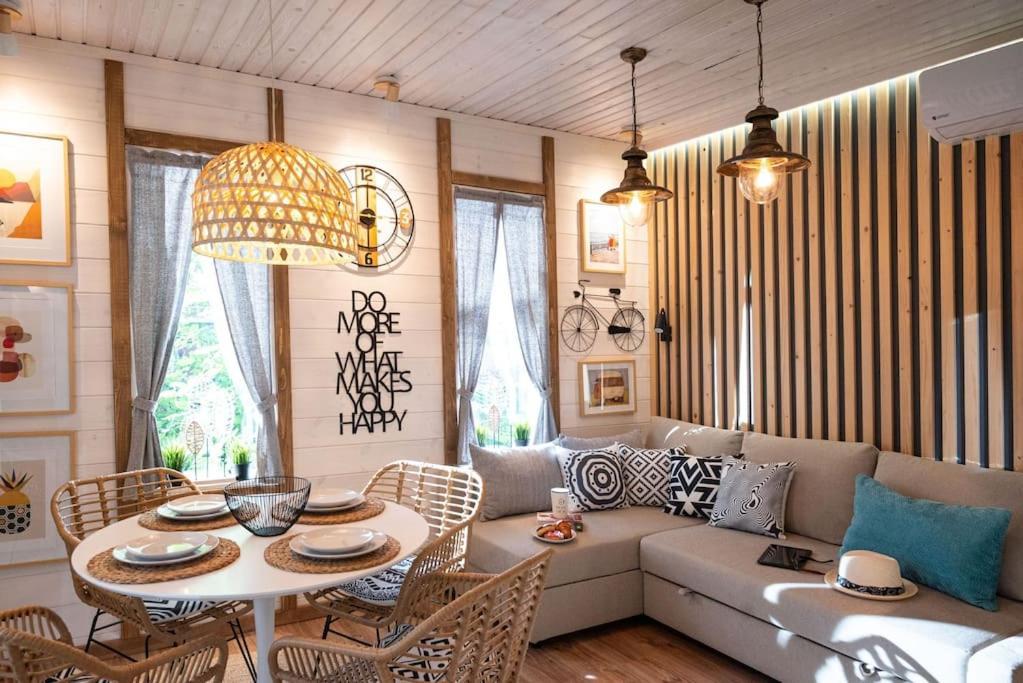 הוילה אגיה טריאדה Bella Casa מראה חיצוני תמונה